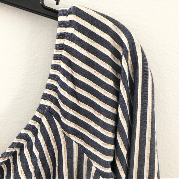 Express One Cold Shoulder - Picture 6 of 8